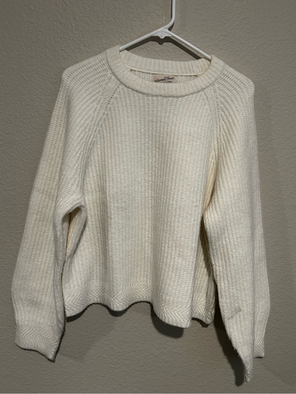 Universal Thread Cream Ribbed Crewneck Sweater